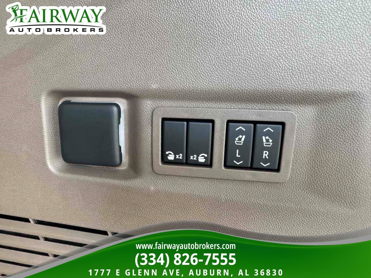 Used 2022 GMC Yukon Denali image 28