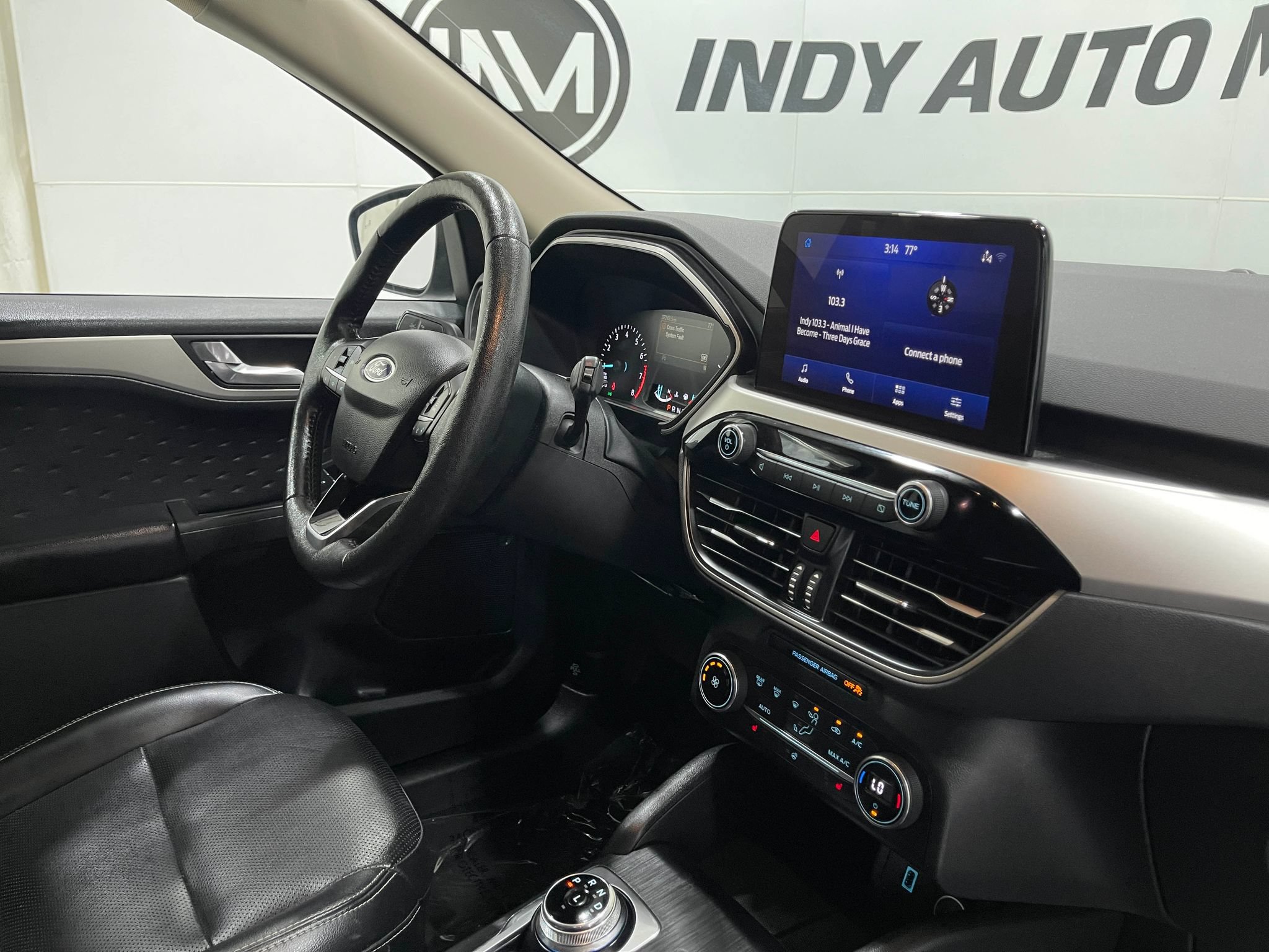 Used 2020 Ford Escape SEL FWD image 18