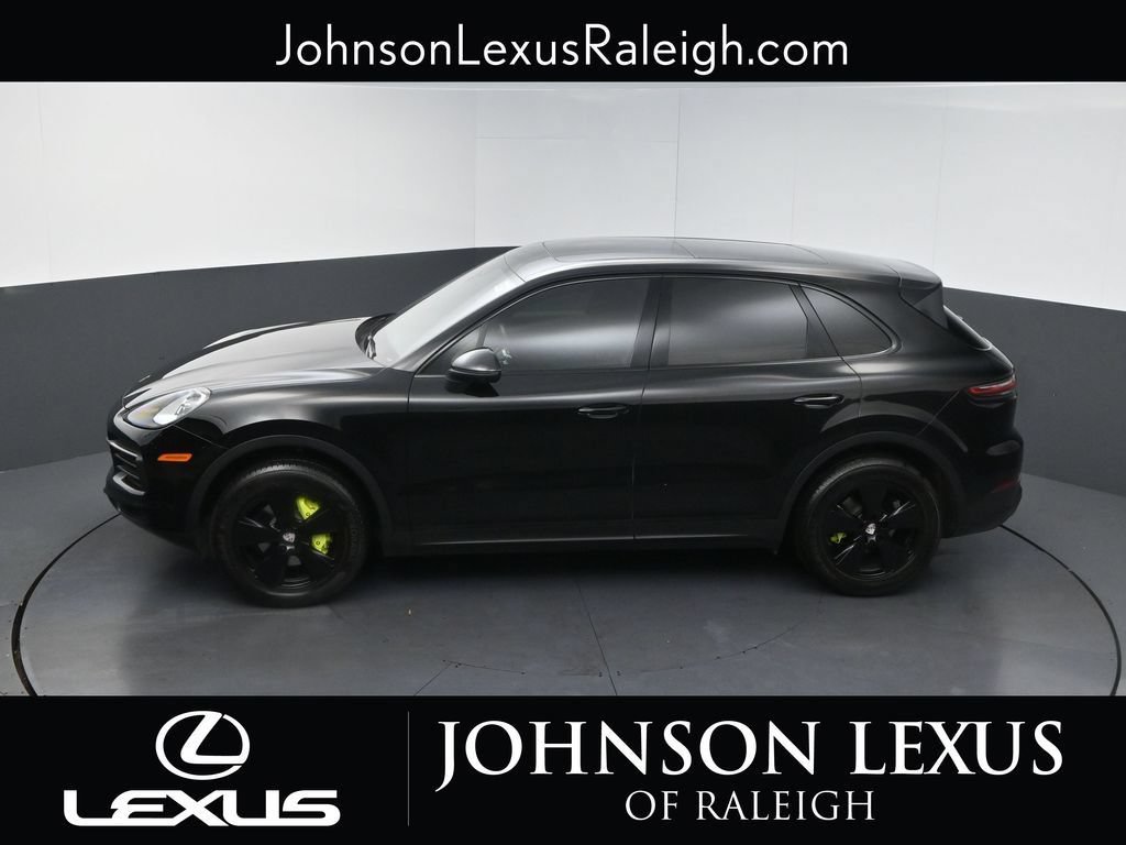 Used 2020 Porsche Cayenne AWD/4WD image 30