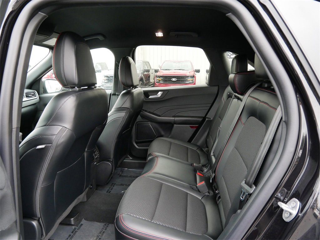 Used 2025 Ford Escape ST-Line Elite w/ Tech Pack #2 image 11