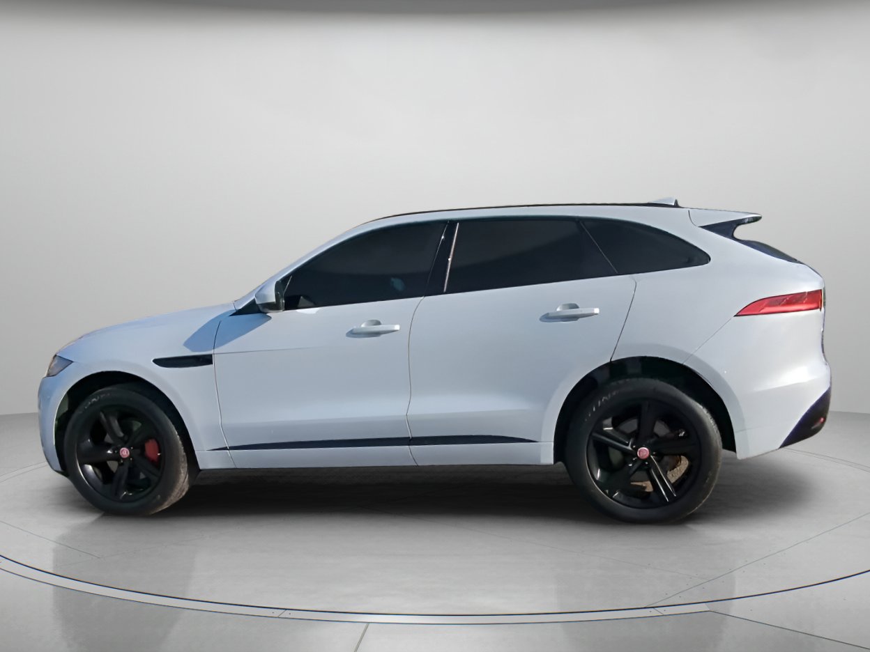 Used 2019 Jaguar F-PACE S image 13