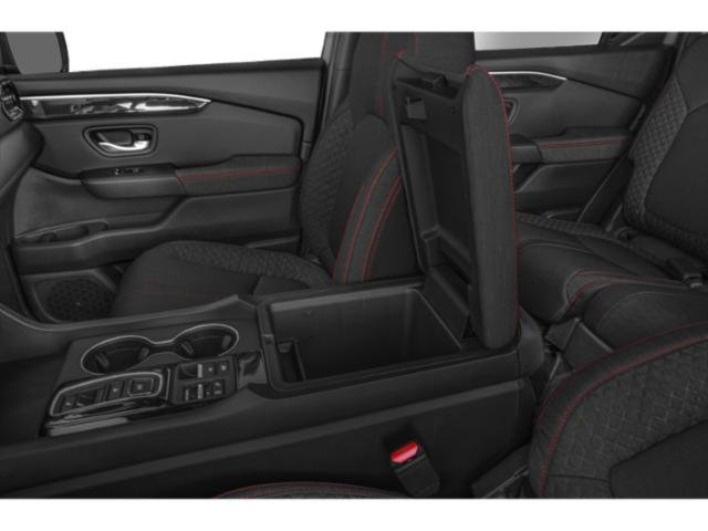 Used 2025 Honda Pilot Sport image 17