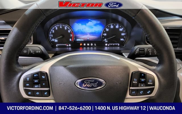 Used 2023 Ford Explorer XLT w/ Equipment Group 202A AWD/4WD image 9