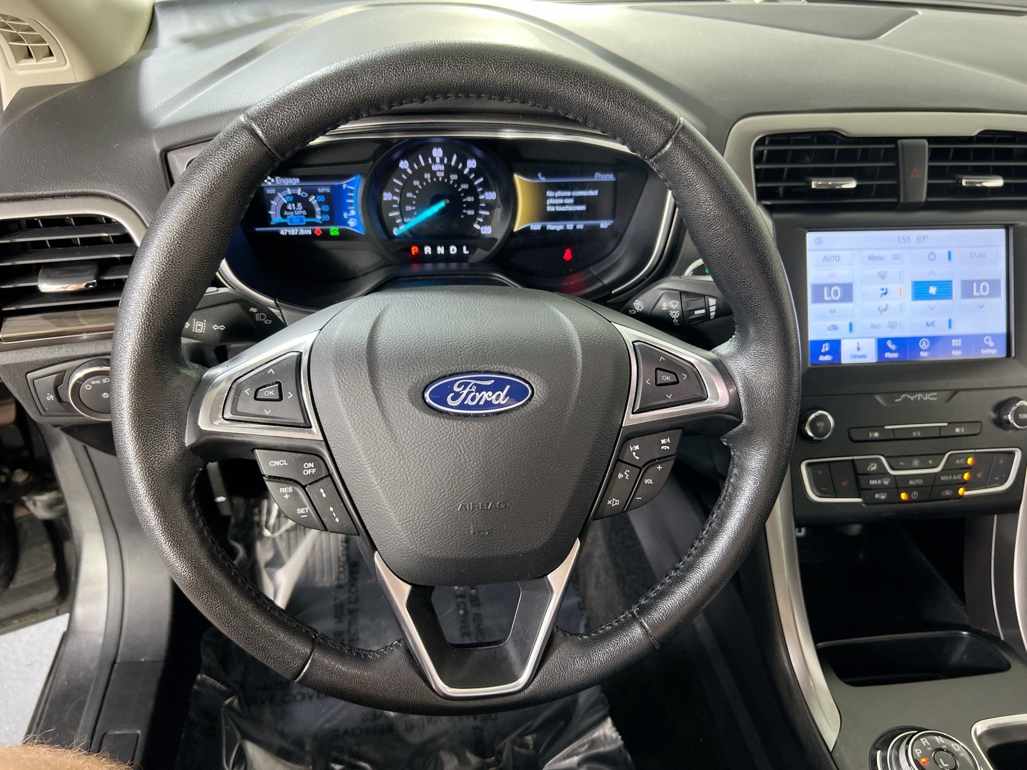 Used 2020 Ford Fusion SEL FWD image 11