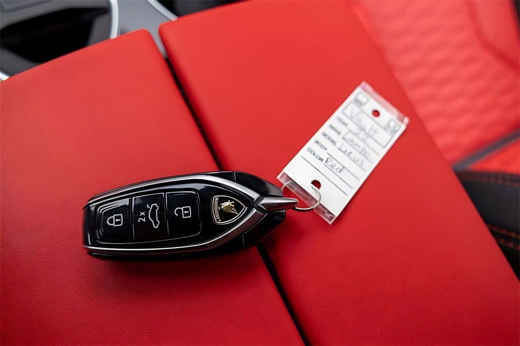 Used 2022 Lamborghini Urus image 62