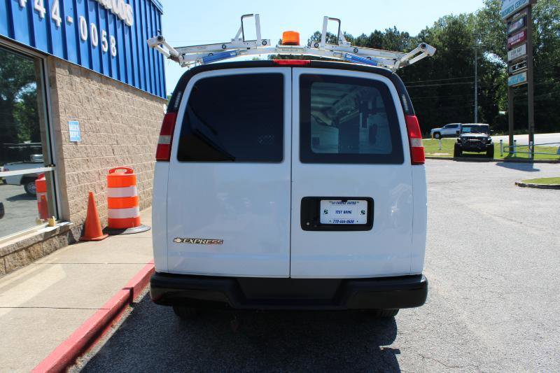 Used 2016 Chevrolet Express 2500 Extended RWD image 5