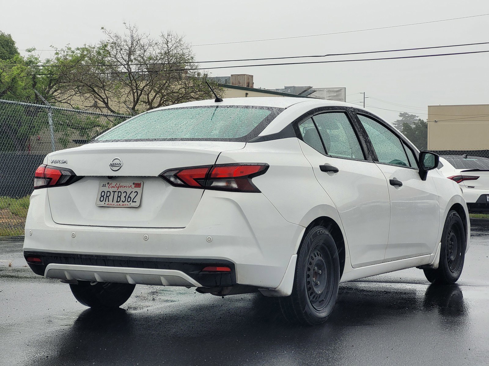 Used 2020 Nissan Versa S image 4