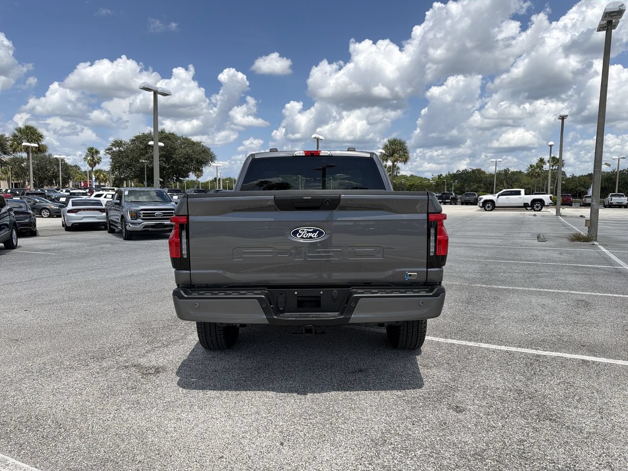 Used 2025 Ford F150 Lightning XLT AWD/4WD image 4