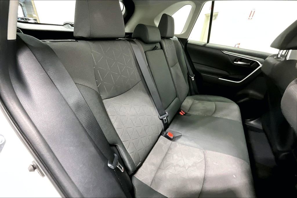 Used 2024 Toyota RAV4 XLE image 36