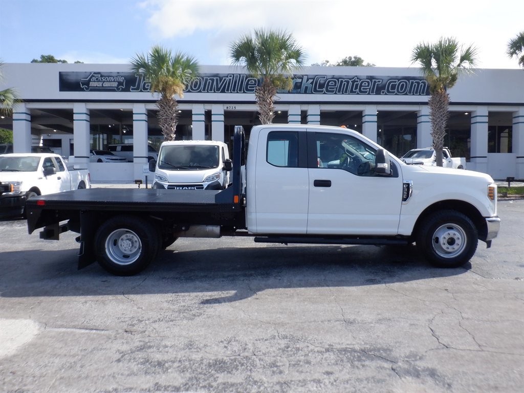 Used 2018 Ford F350 XL w/ Power Equipment Group image 1