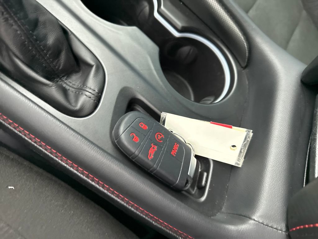 Used 2025 Dodge Durango GT w/ Blacktop Package image 34