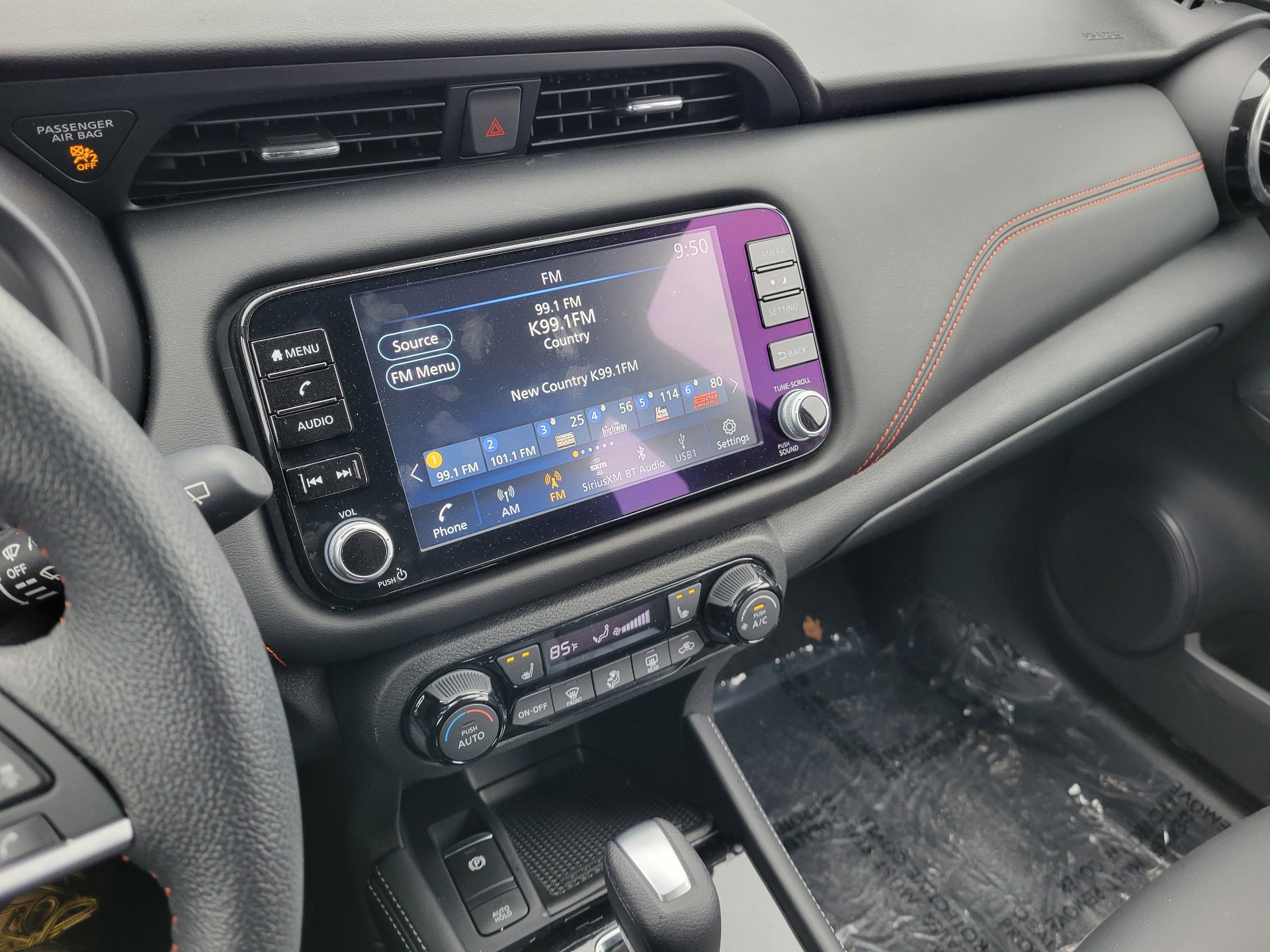 Certified 2023 Nissan Kicks SR w/ SR Premium Package image 27