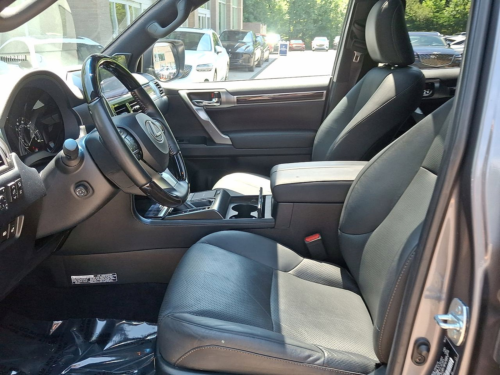 Used 2022 Lexus GX 460 Luxury image 11