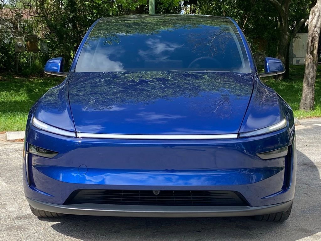 Used 2026 Tesla Model Y Long Range image 4
