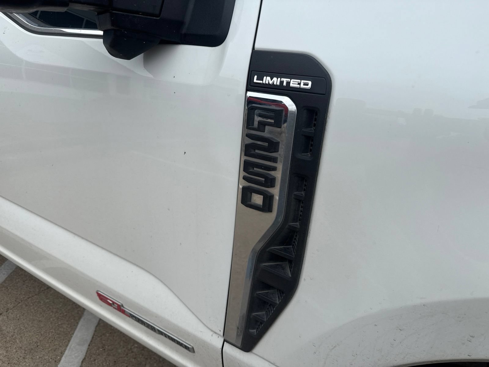 Used 2024 Ford F250 Limited AWD/4WD image 7
