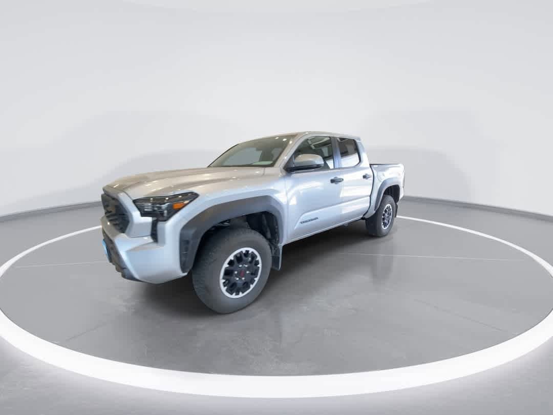 Certified 2025 Toyota Tacoma TRD Off-Road AWD/4WD image 4