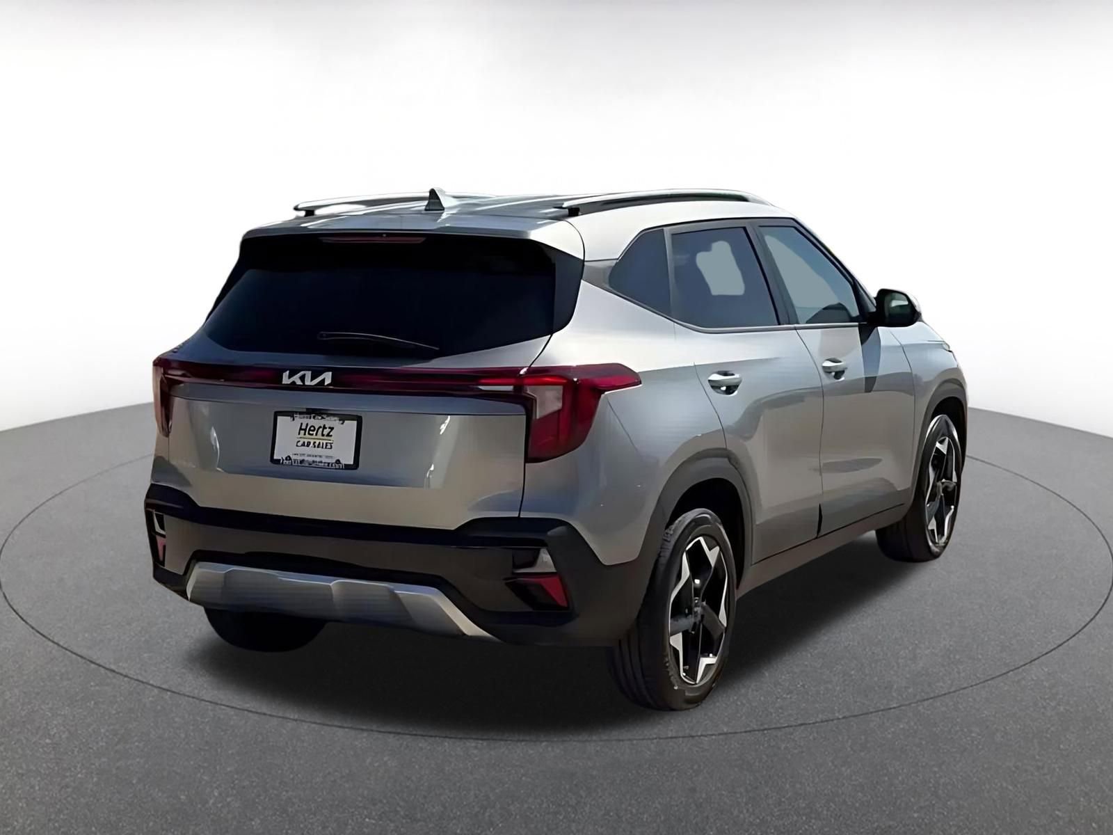Used 2025 Kia Seltos S image 14