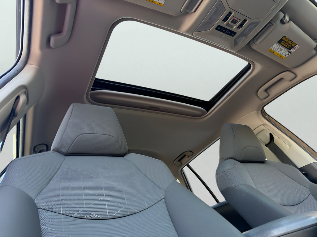 Used 2019 Toyota RAV4 XLE AWD/4WD image 26