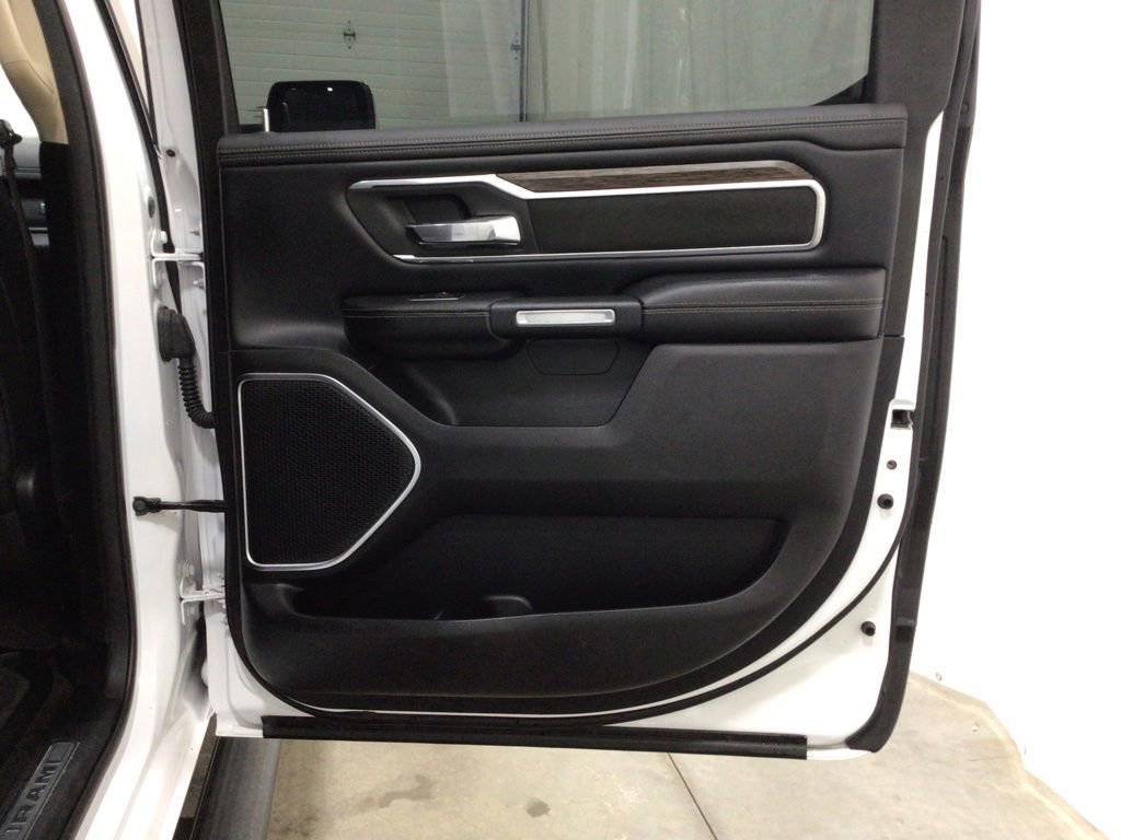 Used 2020 RAM 1500 Laramie w/ Off Road Group image 33