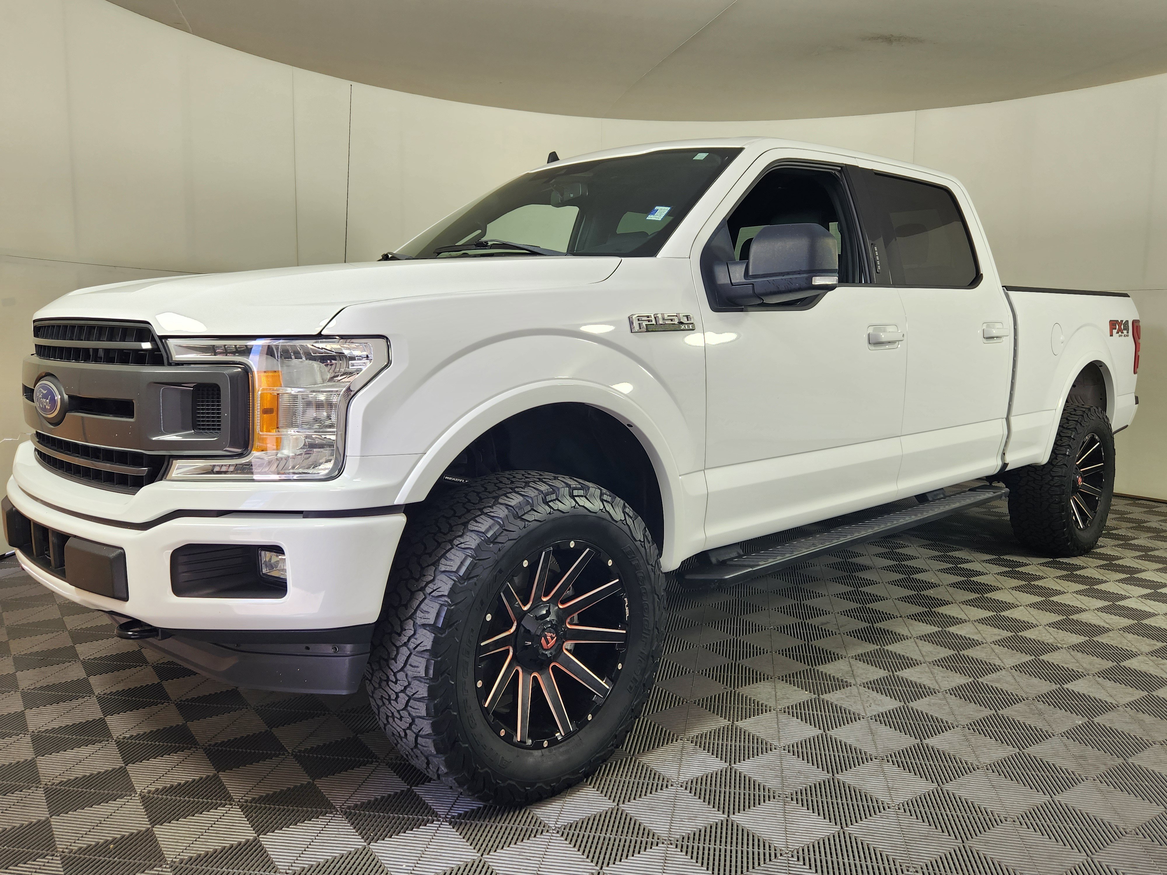 Used 2020 Ford F150 XLT w/ Equipment Group 302A Luxury AWD/4WD image 3