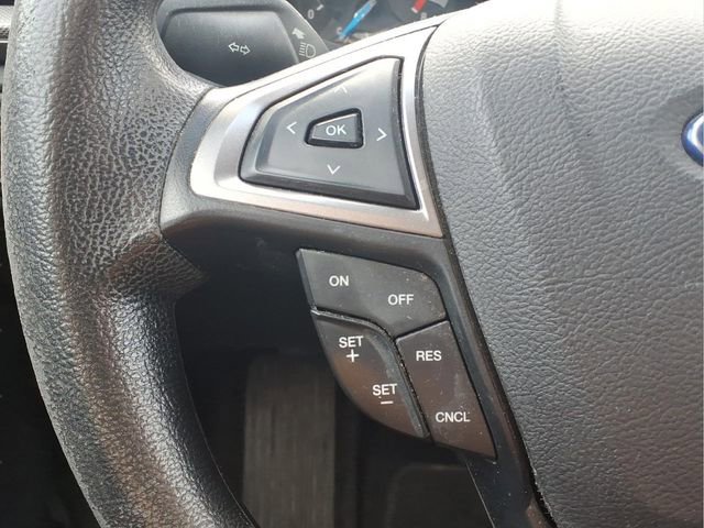 Used 2017 Ford Fusion SE image 14