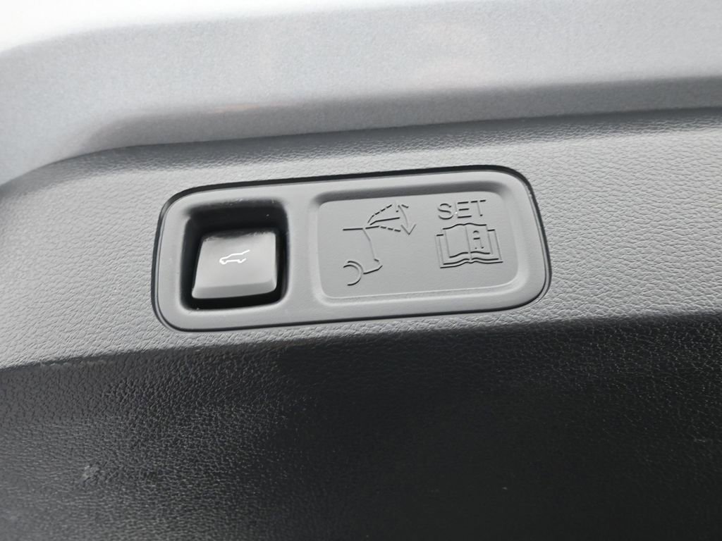 Used 2024 Ford Expedition Max Limited image 12