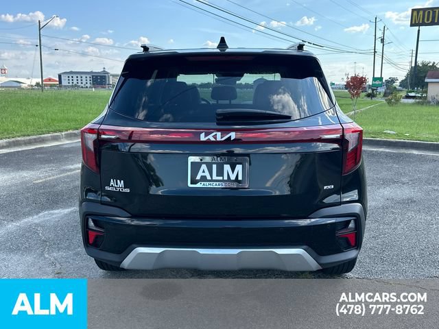 Used 2026 Kia Seltos EX AWD/4WD image 6