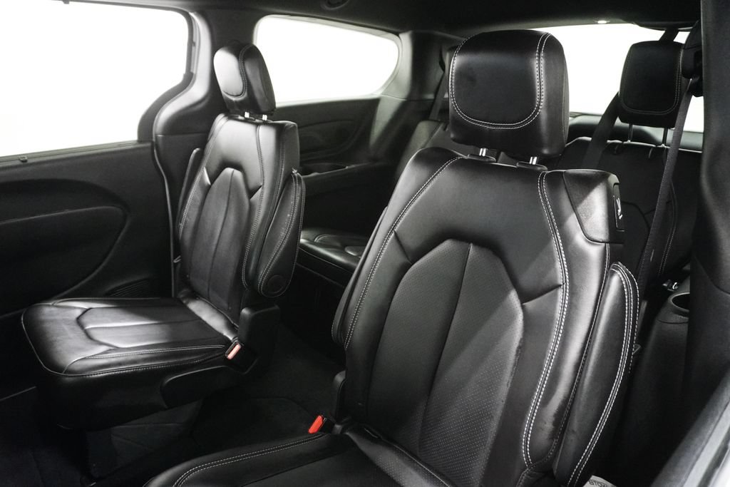 New 2026 Chrysler Pacifica Select FWD image 14