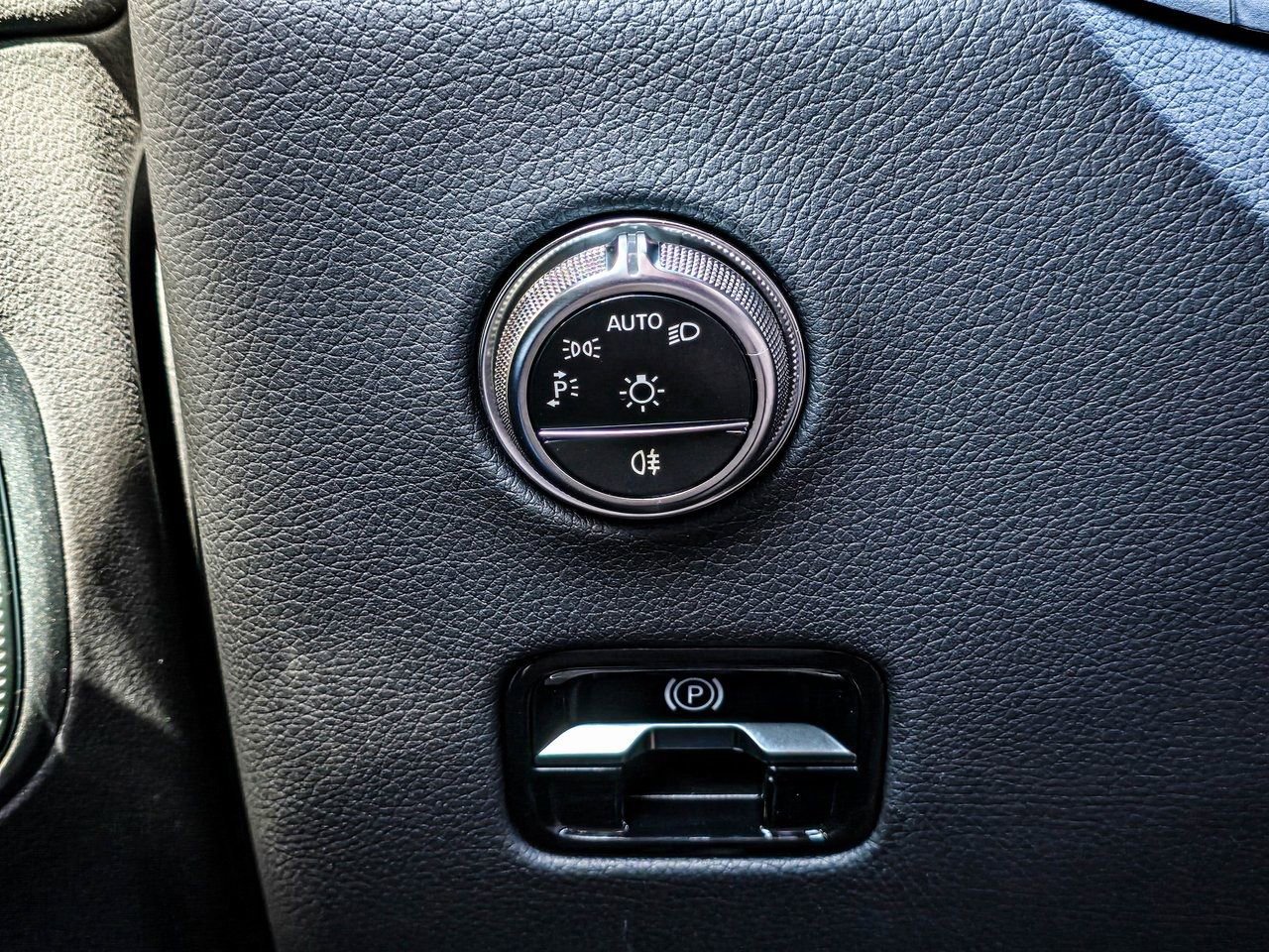 New 2026 Mercedes-Benz GLC 300 4MATIC image 25