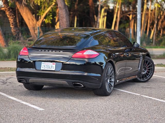 Used 2013 Porsche Panamera RWD image 23