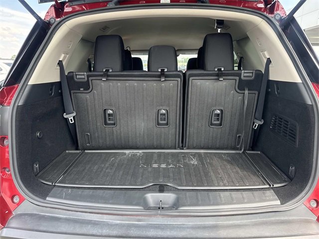 Used 2022 Nissan Pathfinder SV image 13