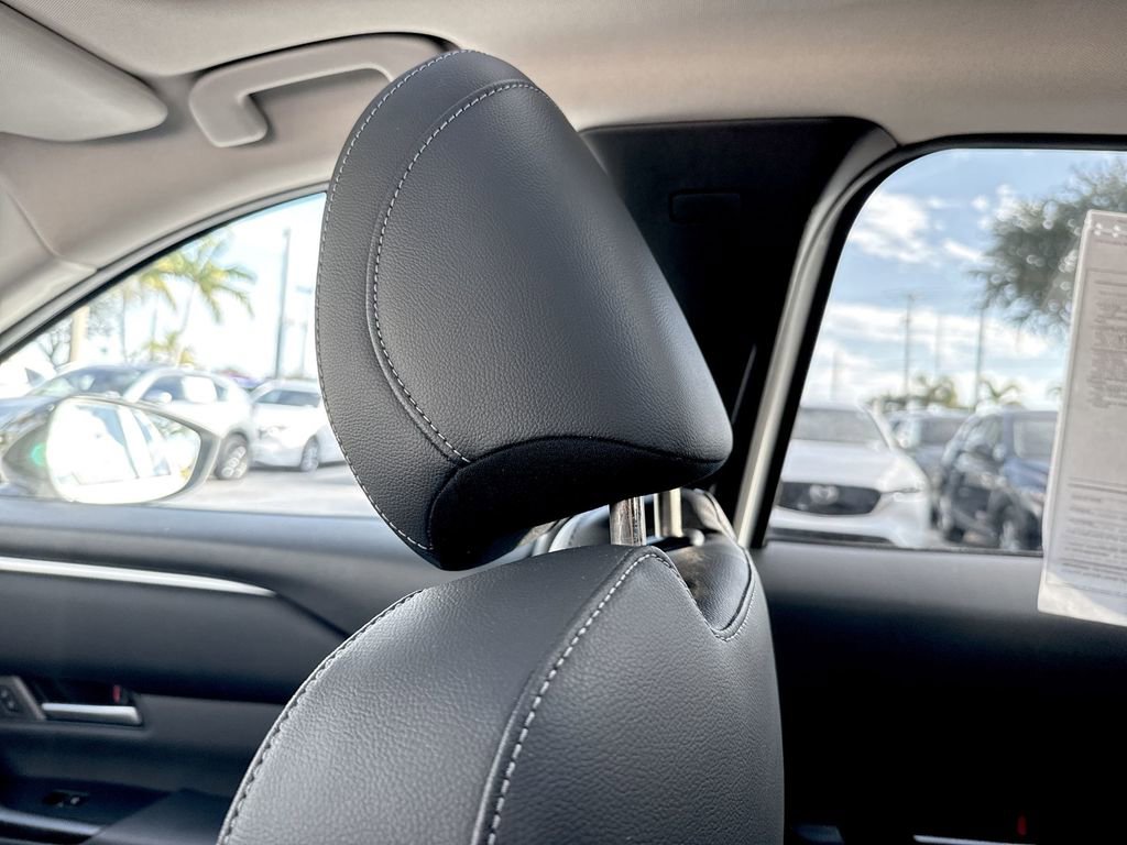 Used 2023 MAZDA CX-50 2.5 S w/ Cargo Package image 17