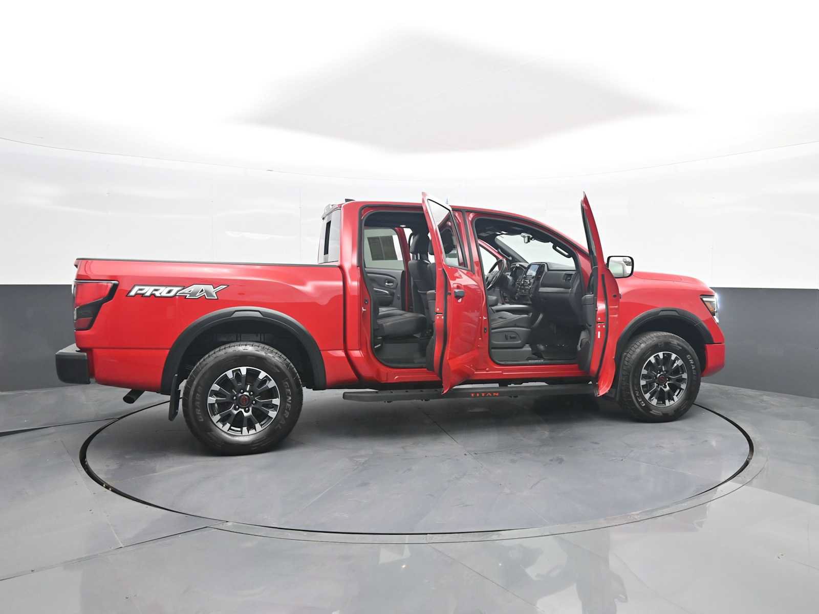 Used 2024 Nissan Titan PRO-4X w/ Pro-4x Convenience Package AWD/4WD image 45