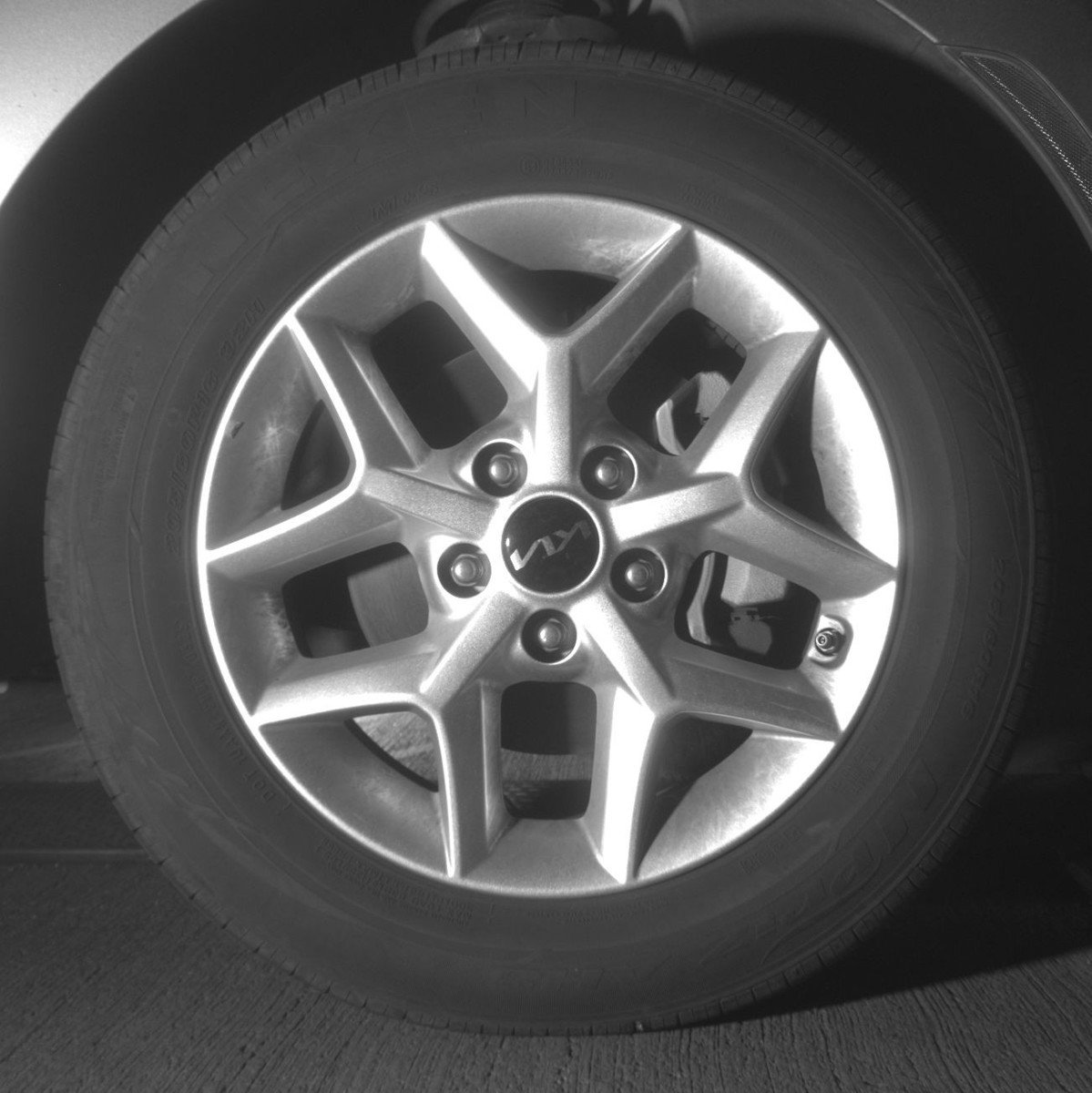 Used 2025 Kia Soul LX w/ LX Technology Package FWD image 13