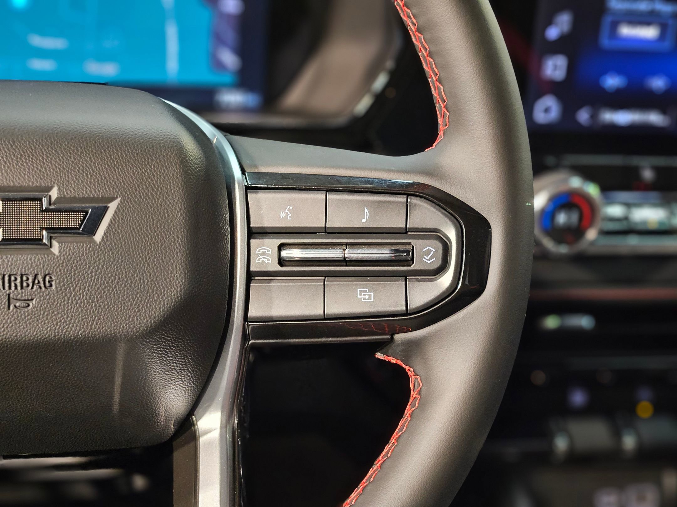 Used 2025 Chevrolet Colorado Z71 image 28