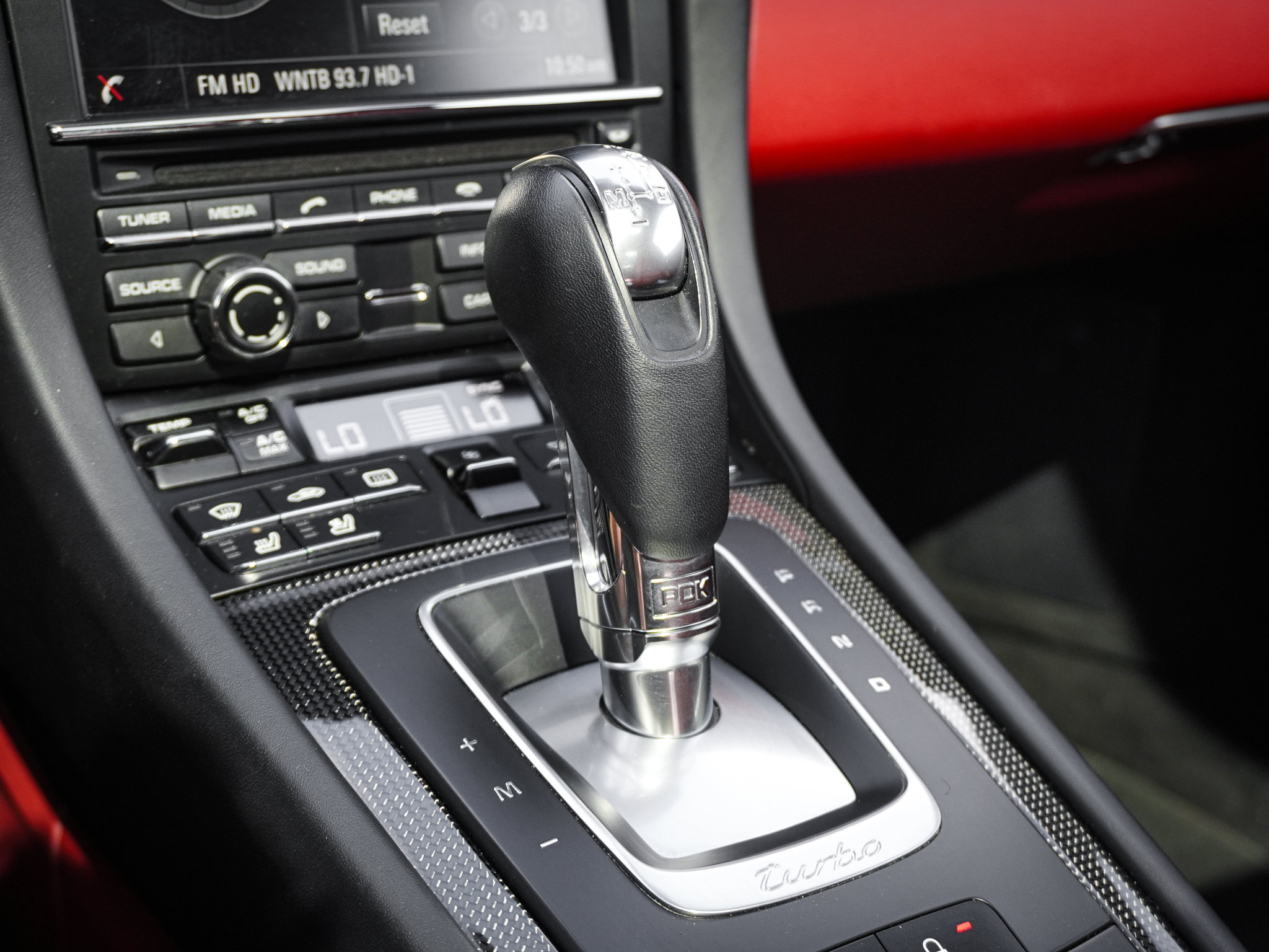 Used 2015 Porsche 911 Turbo S AWD/4WD image 28