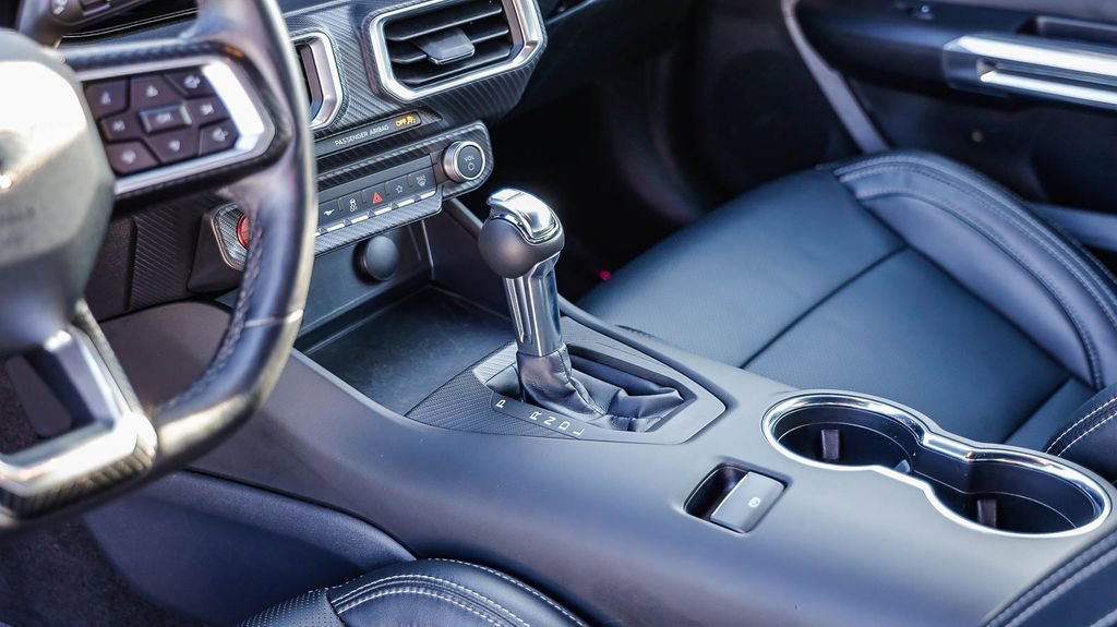Used 2025 Ford Mustang Premium RWD image 24