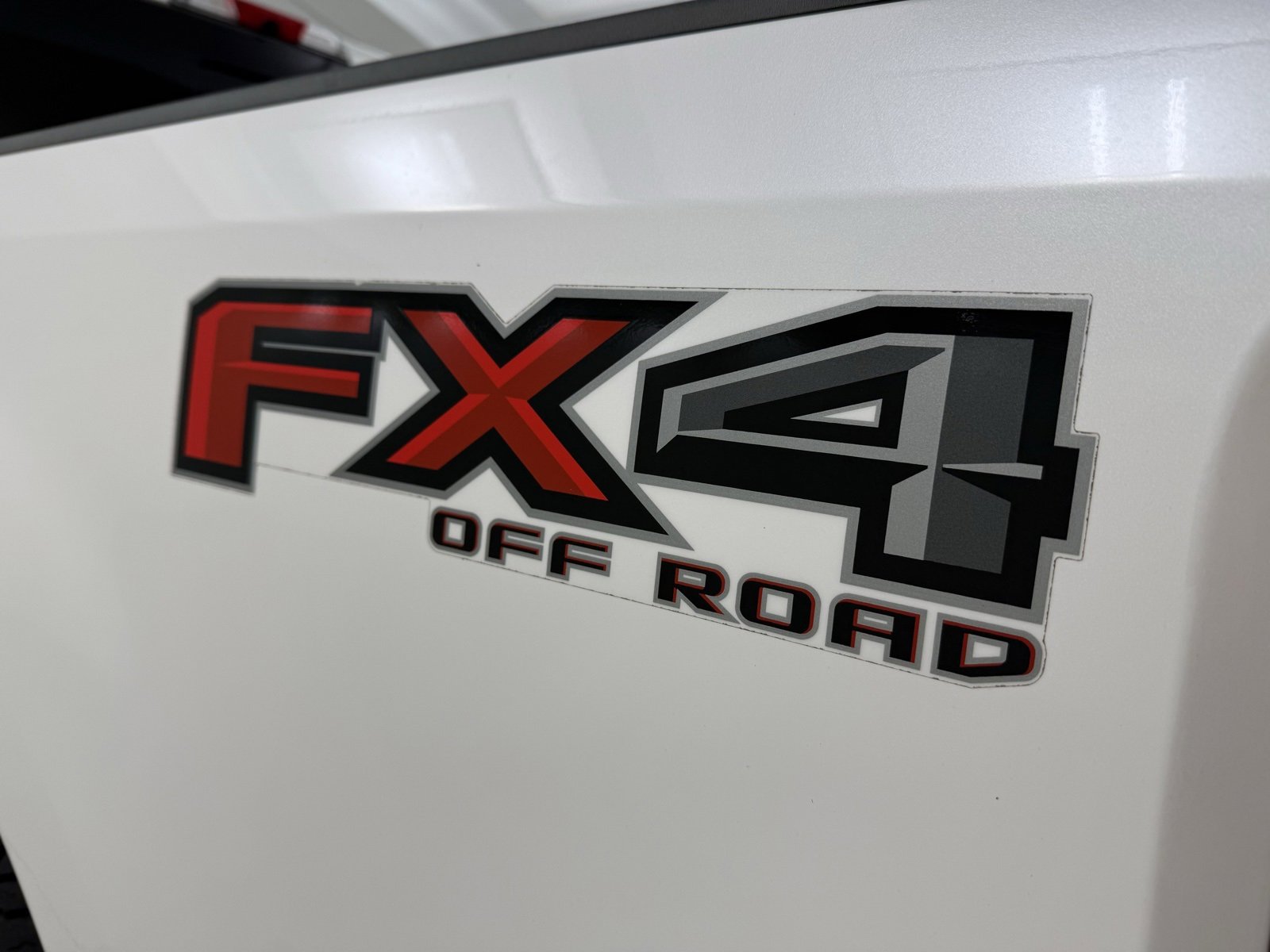 Used 2019 Ford F250 Platinum w/ Platinum Ultimate Package image 9