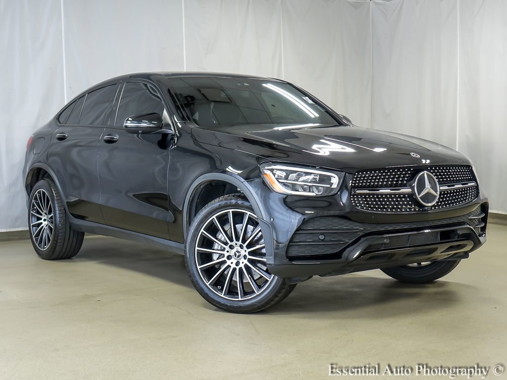 Used 2023 Mercedes-Benz GLC 300 4MATIC Coupe image 2