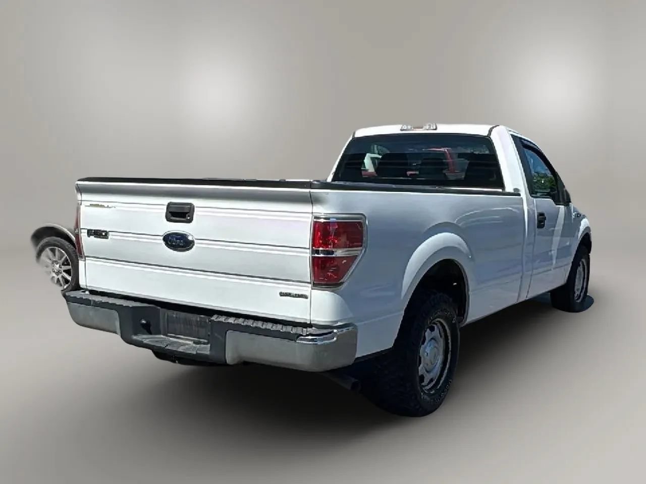 Used 2014 Ford F150 XL w/ Equipment Group 101A Mid RWD image 5