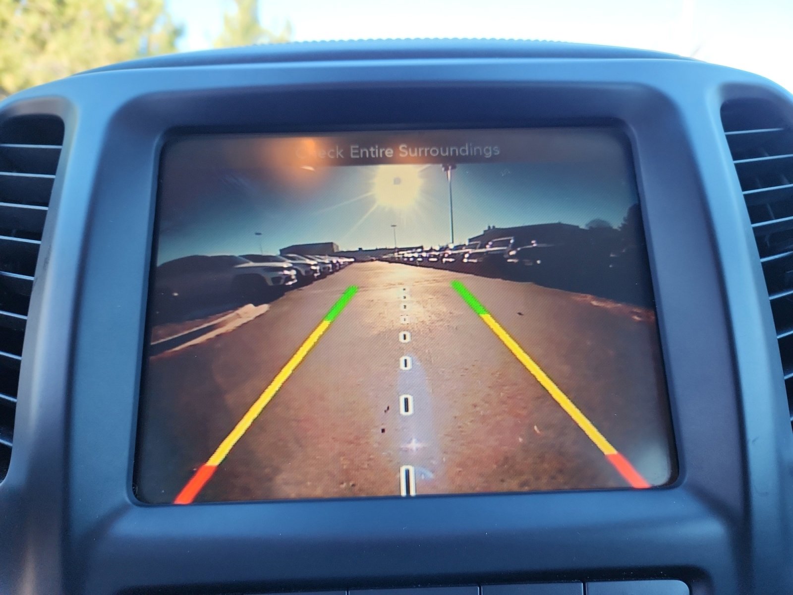 Used 2016 Jeep Cherokee Overland w/ Technology Group image 29