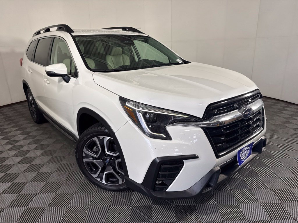 Used 2023 Subaru Ascent Limited AWD/4WD image 2