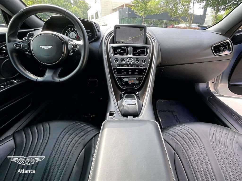 Used 2018 Aston Martin DB11 V12 RWD image 13
