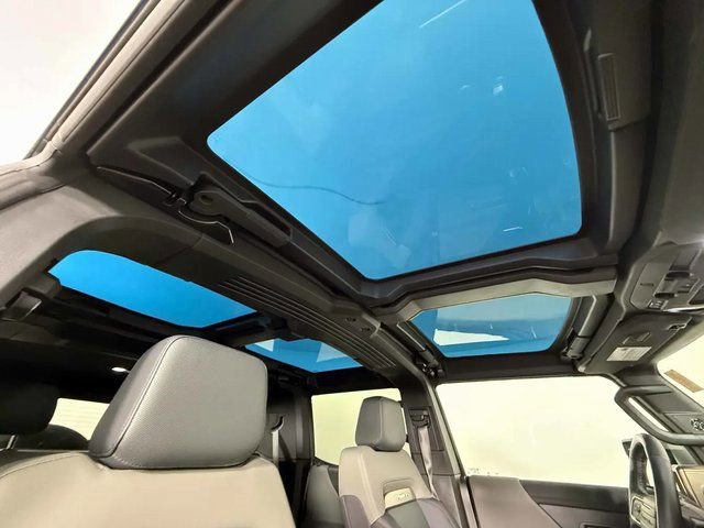 Used 2024 GMC Hummer EV 3X w/ LPO, Illumination Package AWD/4WD image 31