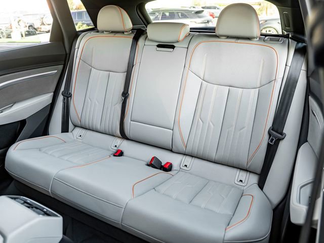 Used 2024 Audi Q8 e-tron Prestige w/ Prestige Package image 23