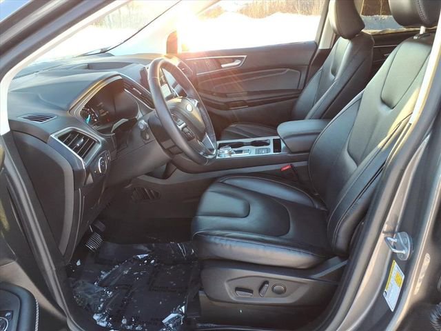 Used 2022 Ford Edge Titanium image 11