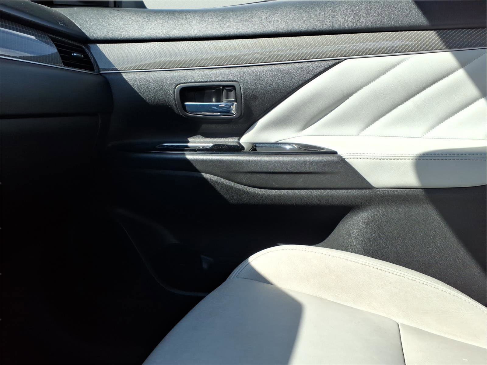 Used 2022 Mitsubishi Outlander GT image 24