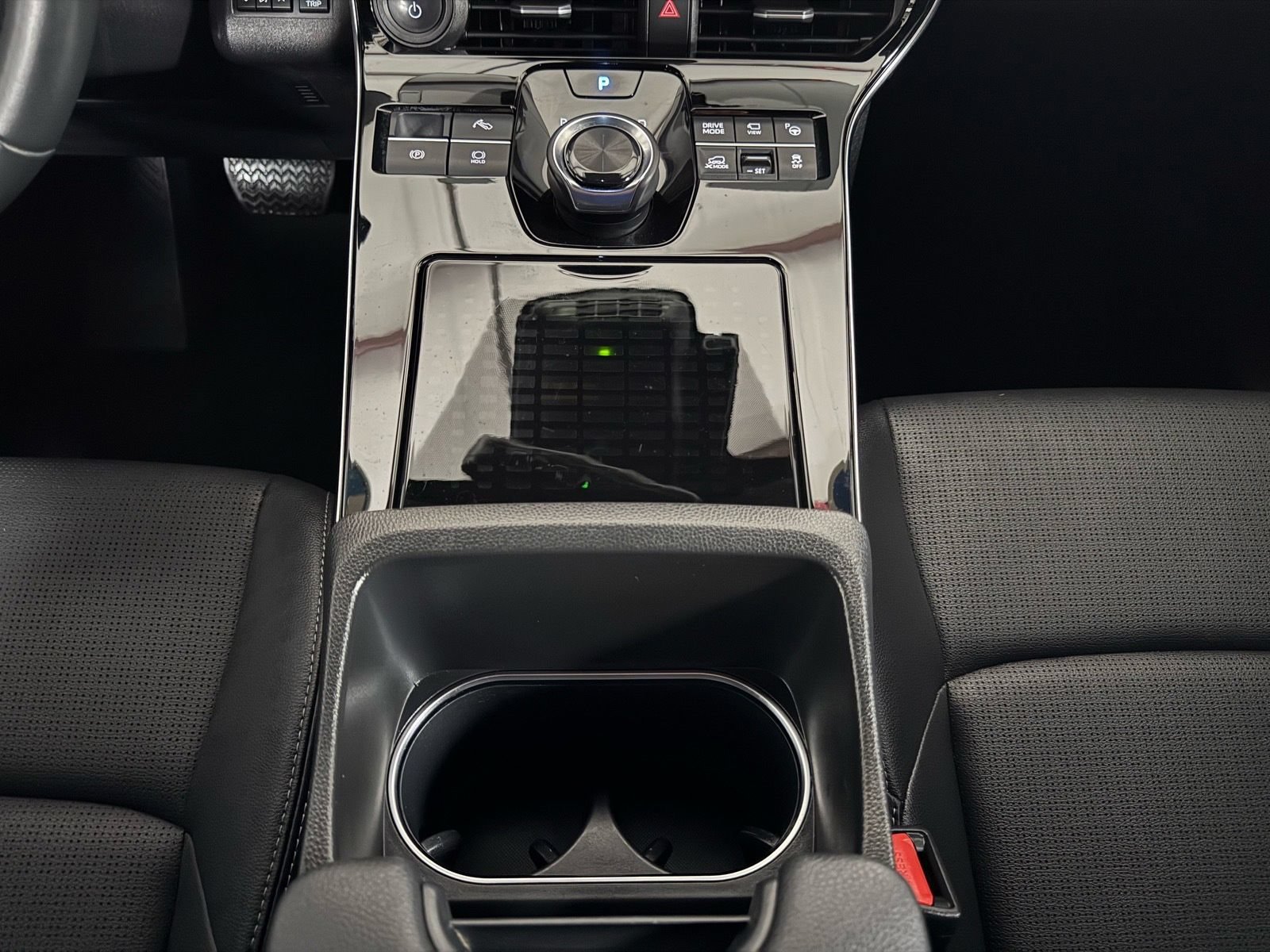 Certified 2023 Subaru Solterra AWD image 25