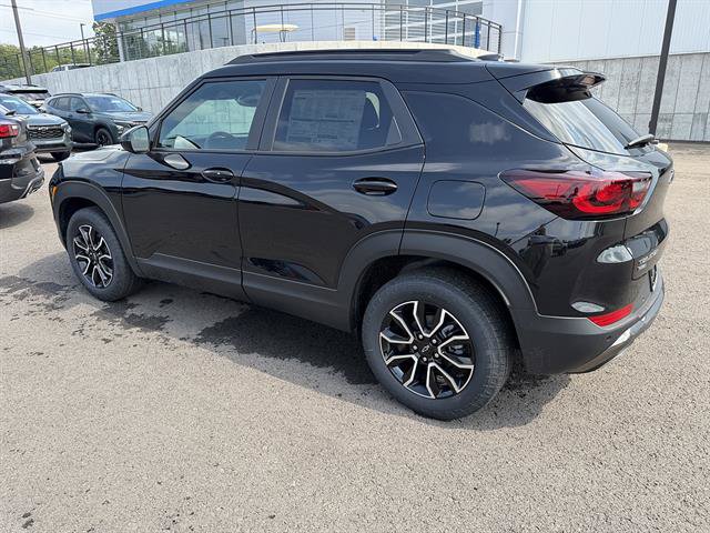New 2026 Chevrolet TrailBlazer ACTIV w/ Convenience Package AWD/4WD image 3