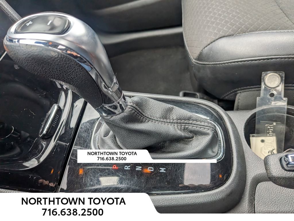 Used 2018 Buick Encore Sport Touring AWD/4WD image 17